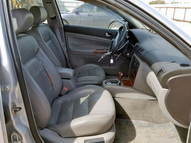 WVWRH63B13P208724 - 2003 VOLKSWAGEN PASSAT GLX 银色 照片 5