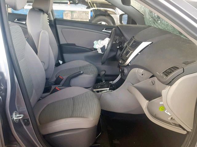 KMHCT4AE1GU063192 - 2016 HYUNDAI ACCENT SE GRAY photo 5