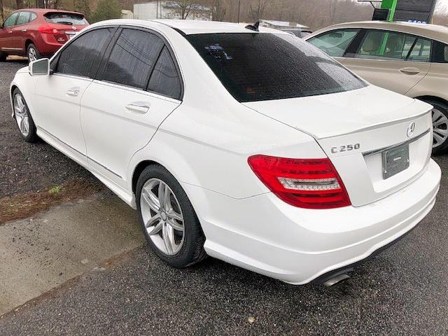 WDDGF4HB5DR256555 - 2013 MERCEDES-BENZ C 250 WHITE photo 3