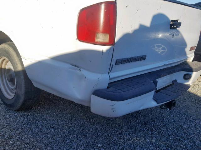 1GTCS14W128224569 - 2002 GMC SONOMA WHITE photo 9