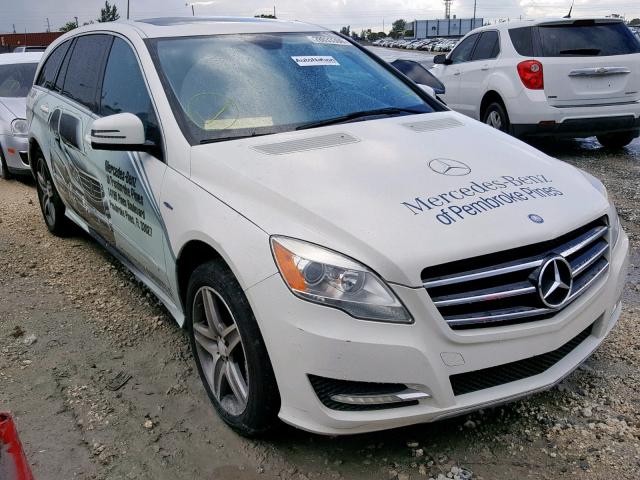 4JGCB5HE0CA141116 - 2012 MERCEDES-BENZ R 350 4MAT WHITE photo 1