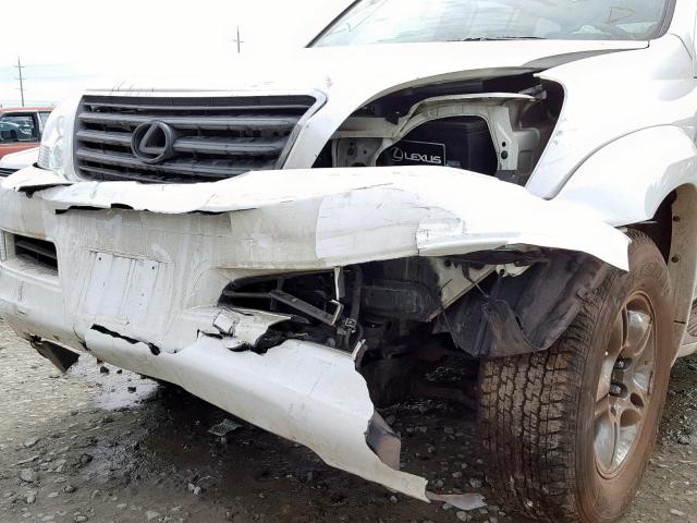 JTJBT20X580165656 - 2008 LEXUS GX 470 WHITE photo 9