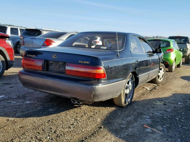 JT8GK13T4S0102195 - 1995 LEXUS ES 300 BLACK photo 4