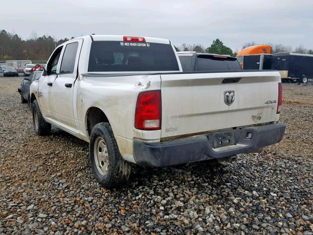 1C6RR7KT1KS553946 - 2019 RAM 1500 CLASS WHITE photo 3