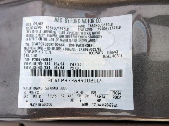 3FAFP37383R102664 - 2003 FORD FOCUS ZX5 GRAY photo 10
