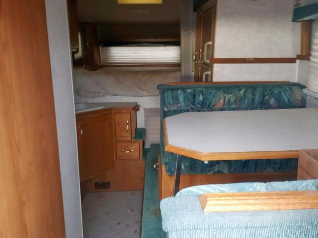 1NCA990S110101057 - 2001 ARCT FOX CAMPER WHITE photo 8