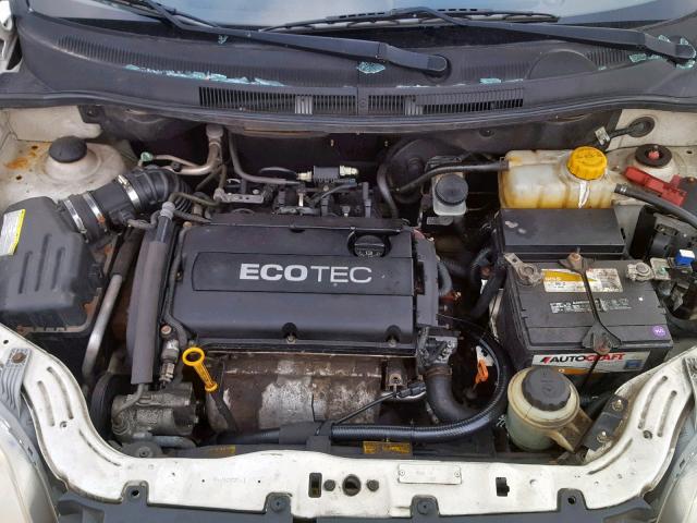 KL1TD56E59B388918 - 2009 CHEVROLET AVEO LS WHITE photo 7