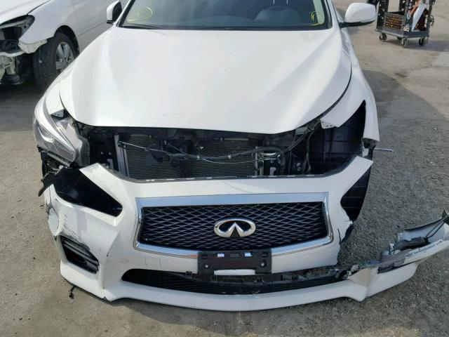 JN1BV7AP0FM355642 - 2015 INFINITI Q50 BASE WHITE photo 9