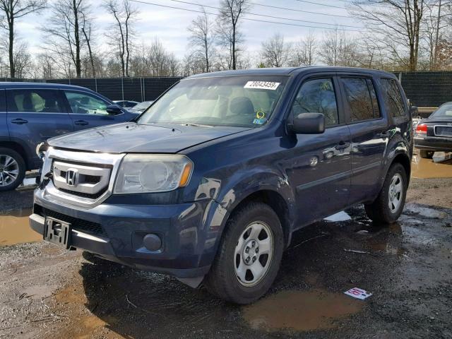 5FNYF4H21BB022463 - 2011 HONDA PILOT LX BLUE photo 2