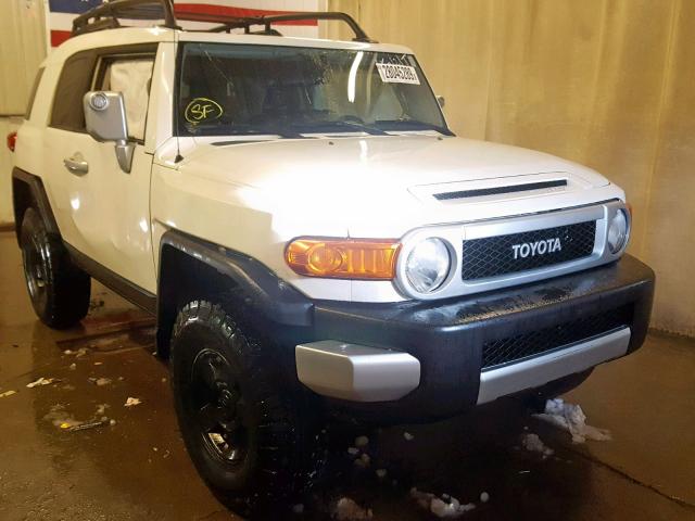 JTEBU4BF1AK077631 - 2010 TOYOTA FJ CRUISER WHITE photo 1