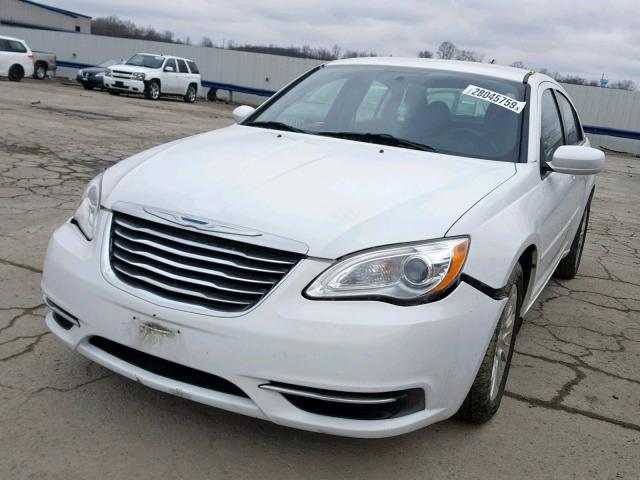 1C3CCBAB1CN208593 - 2012 CHRYSLER 200 LX WHITE photo 2