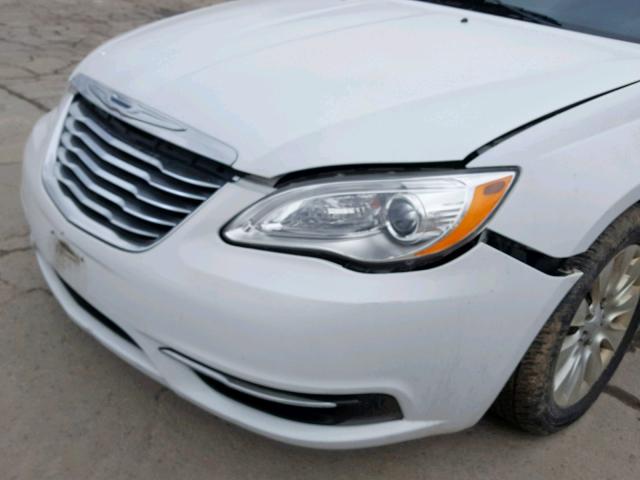 1C3CCBAB1CN208593 - 2012 CHRYSLER 200 LX WHITE photo 9