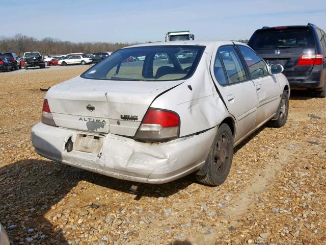 1N4DL01DXXC196294 - 1999 NISSAN ALTIMA XE WHITE photo 4