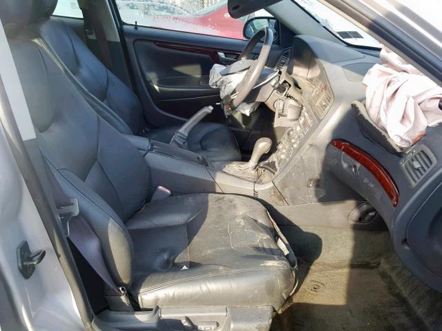 YV1RS58D012040231 - 2001 VOLVO S60 2.4T SILVER photo 5