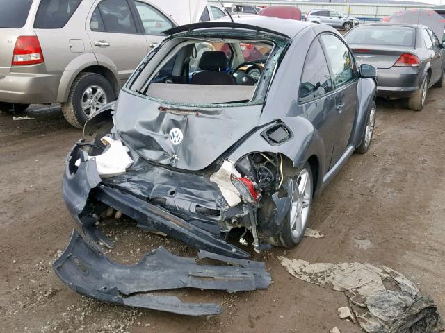 3VWCD31C14M404162 - 2004 VOLKSWAGEN NEW BEETLE ნაცრისფერი ფოტო 4