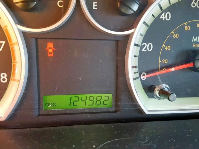 KL1TD5DE8BB134998 - 2011 CHEVROLET AVEO LS WHITE photo 8