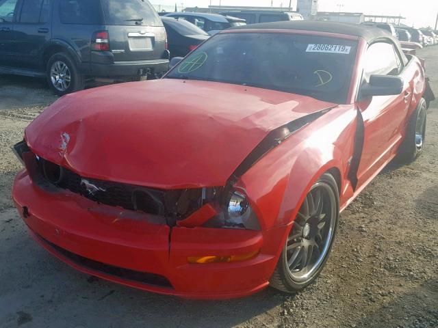 1ZVFT85H465137465 - 2006 FORD MUSTANG GT RED photo 2