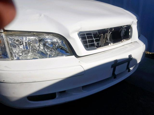 YV1VS29543F926679 - 2003 VOLVO S40 1.9T WHITE photo 9