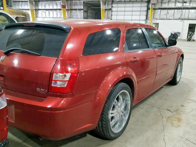 2D4FV48T55H683840 - 2005 DODGE MAGNUM SE BURGUNDY photo 4