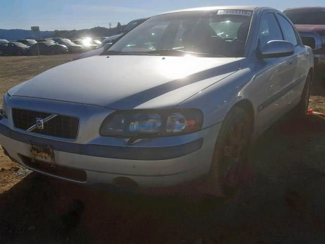 YV1RH58D822122370 - 2002 VOLVO S60 2.5T GRAY photo 2