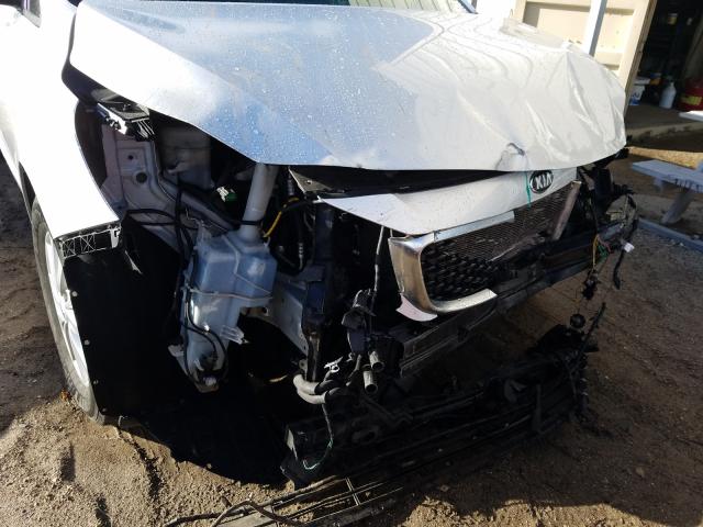 KNDMB5C14G6214610 - 2016 KIA SEDONA LX  photo 9