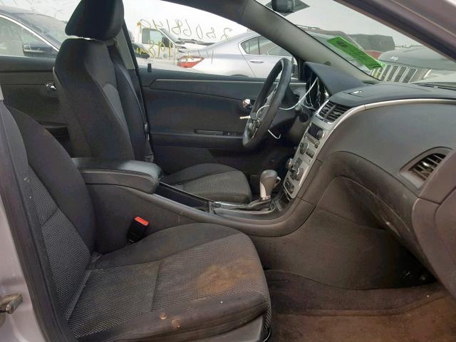 1G1ZC5EU6BF147696 - 2011 CHEVROLET MALIBU 1LT ვერცხლისფერი ფოტო 5