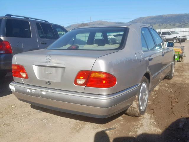 WDBJF55F2VA434482 - 1997 MERCEDES-BENZ E 320 BEIGE photo 4