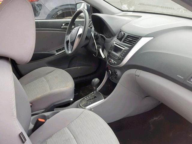 KMHCT4AE2HU176036 - 2017 HYUNDAI ACCENT SE WHITE photo 5