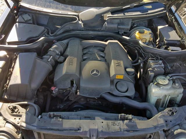 WDBJF65J71B325353 - 2001 MERCEDES-BENZ E 320 BLACK photo 7