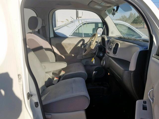 JN8AZ2KR8AT154042 - 2010 NISSAN CUBE BASE WHITE photo 5