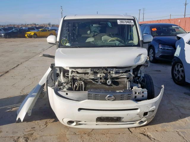 JN8AZ2KR8AT154042 - 2010 NISSAN CUBE BASE WHITE photo 9