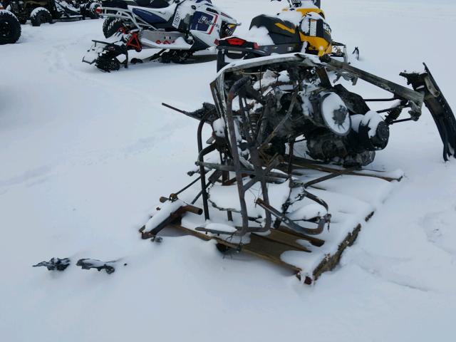 undefined - 2000 SKI DOO SNOWMOBILE  photo 4