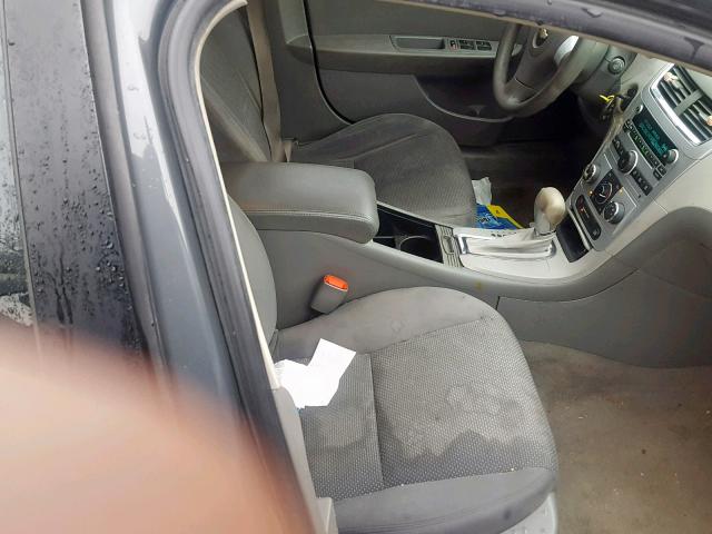 1G1ZG57B59F255558 - 2009 CHEVROLET MALIBU LS GRAY photo 5