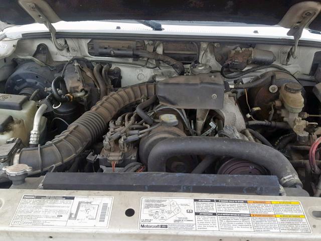 4F4YR16C3WTM45654 - 1998 MAZDA B2500 CAB WHITE photo 7