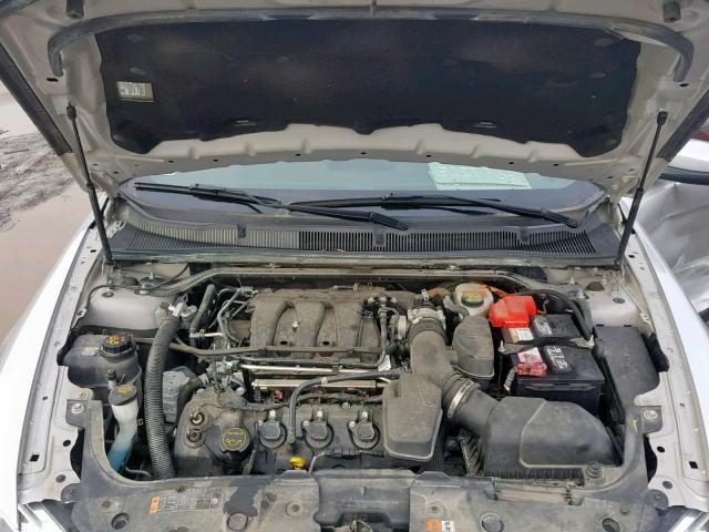 1FAHP2H82GG140563 - 2016 FORD TAURUS SEL SILVER photo 7