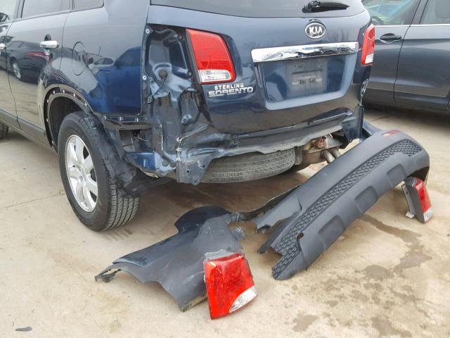 5XYKT3A19BG179256 - 2011 KIA SORENTO BA BLUE photo 9