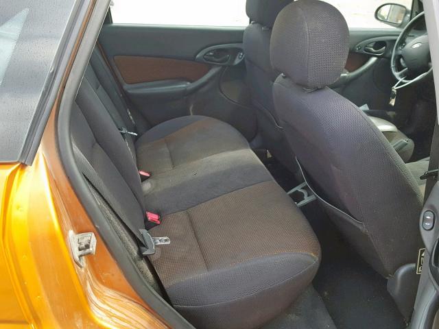 1FAFP38342W323768 - 2002 FORD FOCUS ZTS ORANGE photo 6