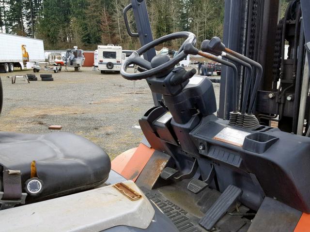 00000000000060680 - 2006 TOYOTA FORKLIFT ORANGE photo 5