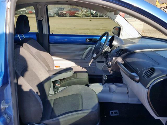 3VWCB21C81M444718 - 2001 VOLKSWAGEN NEW BEETLE BLUE photo 5
