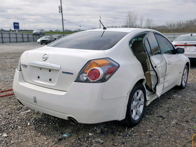 1N4CL21E18C189994 - 2008 NISSAN ALTIMA HYB WHITE photo 4