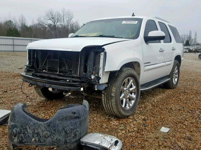 1GKFK63848J185043 - 2008 GMC YUKON DENA WHITE photo 2