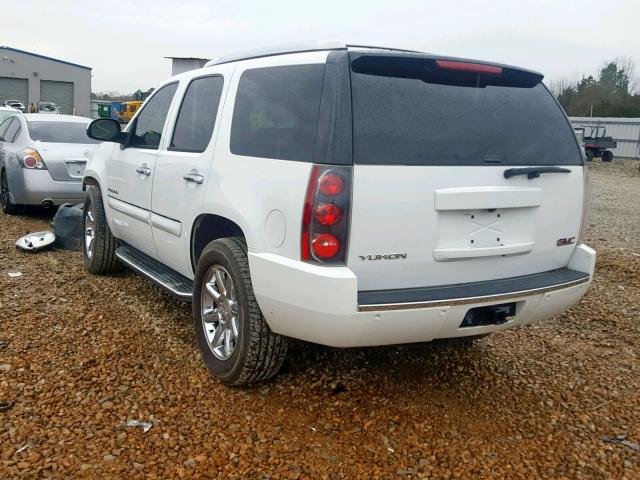 1GKFK63848J185043 - 2008 GMC YUKON DENA WHITE photo 3