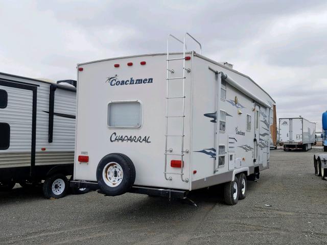 1TC3B056941305697 - 2004 COACH CHAPARRAL WHITE photo 4