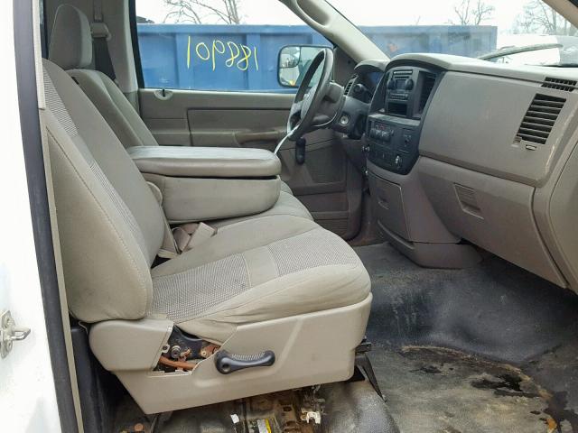 3D7KR26A28G105498 - 2008 DODGE RAM 2500 S Սպիտակ լուսանկար 5