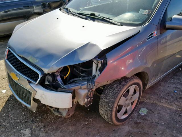 KL1TD66E59B637952 - 2009 CHEVROLET AVEO LS GRAY photo 9