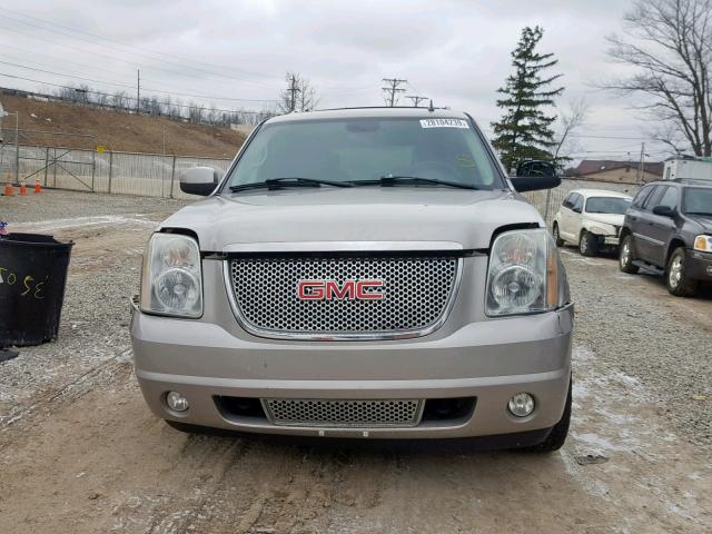 1GKFK63837J223263 - 2007 GMC YUKON DENA SILVER photo 9