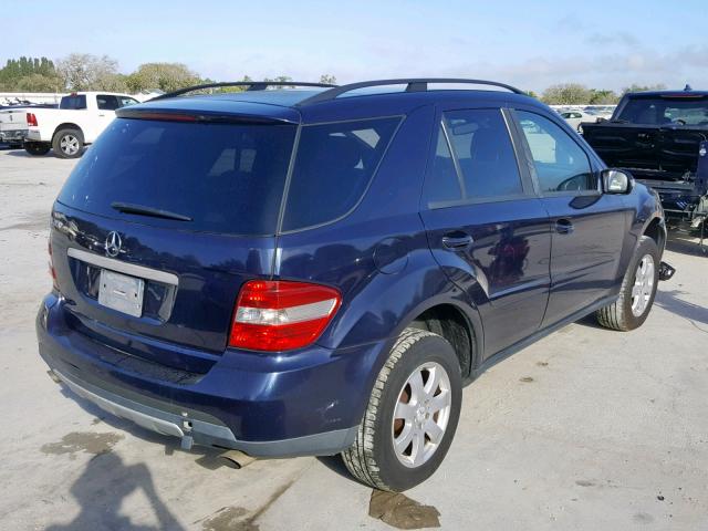 4JGBB86E76A004968 - 2006 MERCEDES-BENZ ML 350 BLUE photo 4