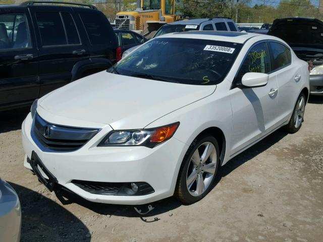 19VDE1F74DE016544 - 2013 ACURA ILX 20 TEC WHITE photo 2