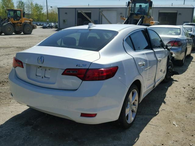 19VDE1F74DE016544 - 2013 ACURA ILX 20 TEC WHITE photo 4