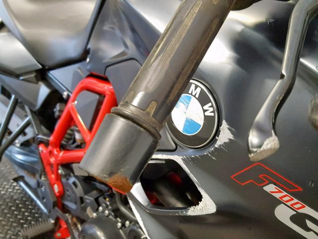 WB10B1600HZ318065 - 2017 BMW F700 GS BLACK photo 16